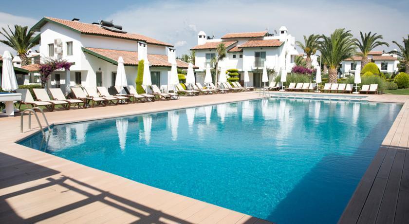 Villasaray Hotel & Villa Çeşme Exterior photo